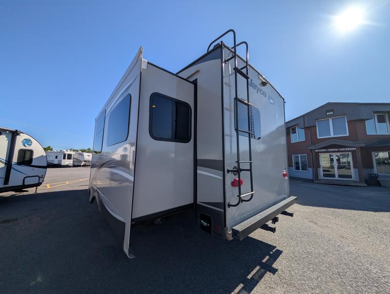 2019 Jayco Eagle thumbnail 3