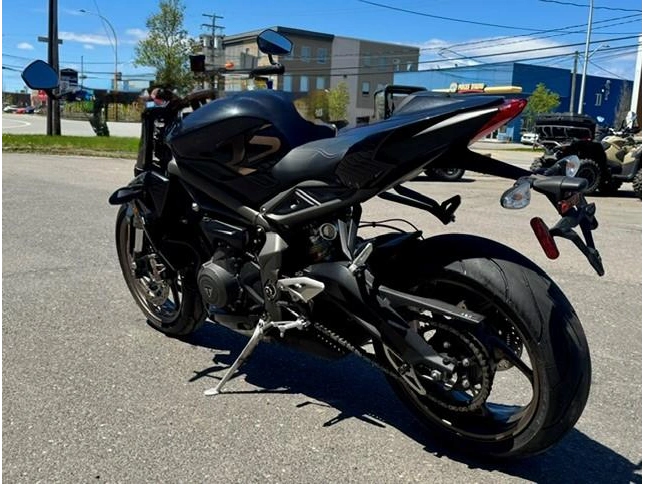 Triumph Street Triple 765 Rs 2023 alt