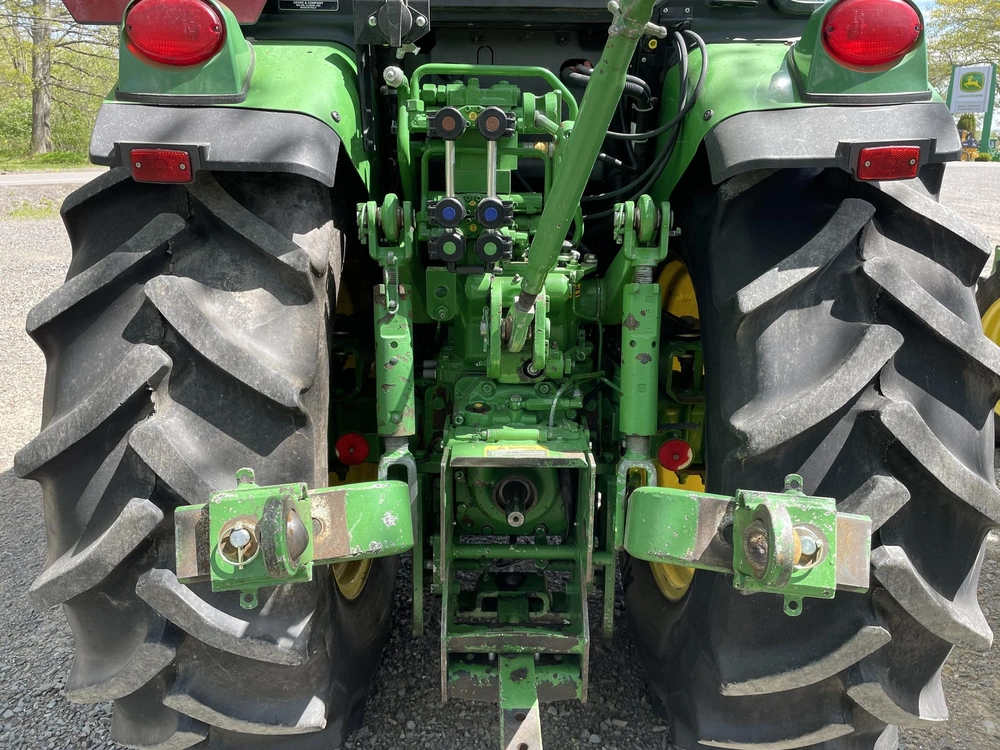 2017 John Deere 5100gn alt