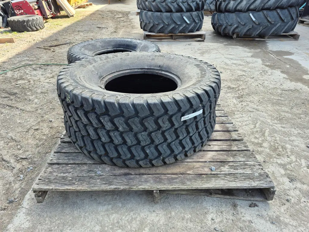 2023 TITAN 44X18.00-20