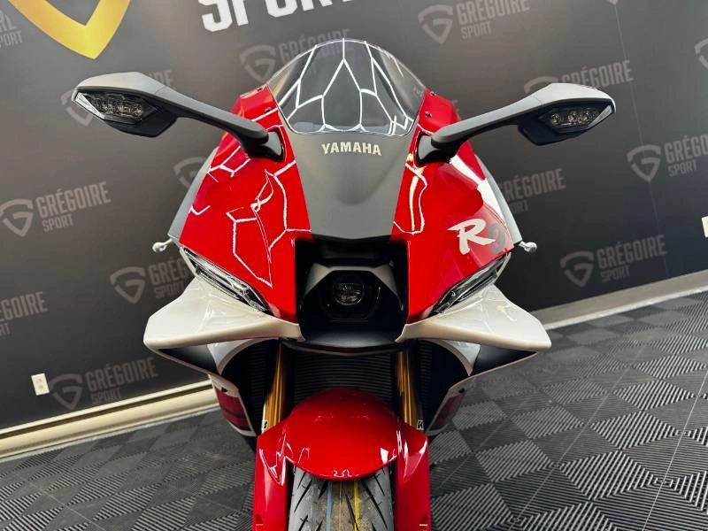 2026 Yamaha Yzf-r9 70e Anniversaire alt