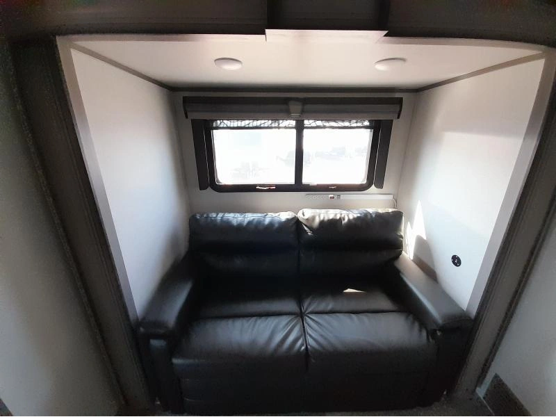 Keystone Rv Montana 3855br 2021 alt
