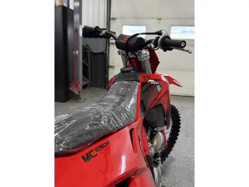 2026 GASGAS MC 250F thumbnail 9