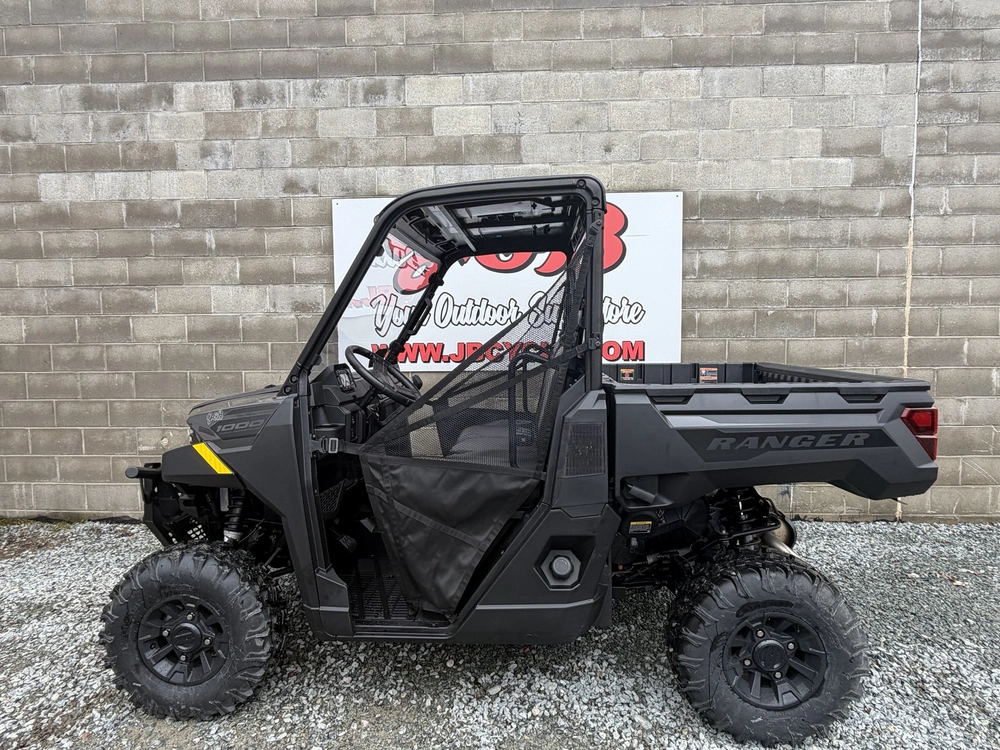 2025 Polaris Ranger 1000 Premium Gray alt