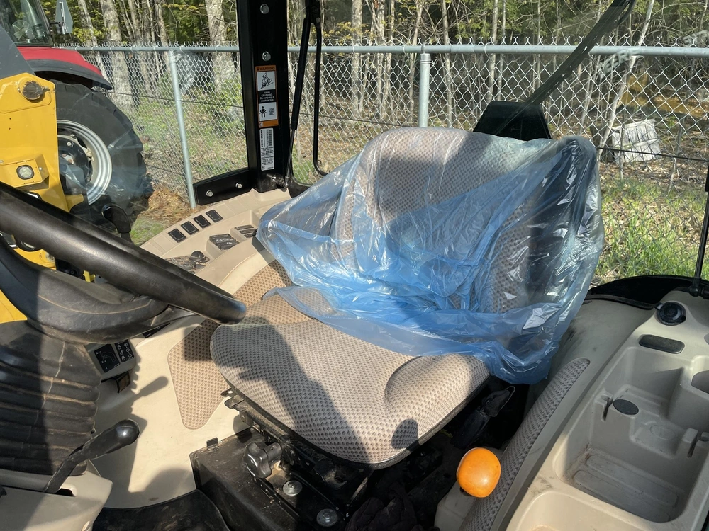 2022 John Deere 3039r alt
