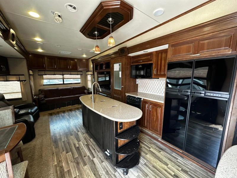 Grand Design Solitude 369rl 2015 alt