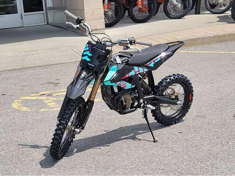 Surron Hyper Bee 2026 alt