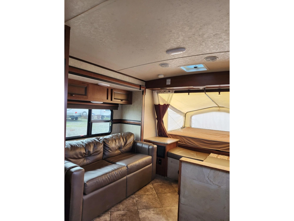 Palomino 213x Hybrid 2015 alt