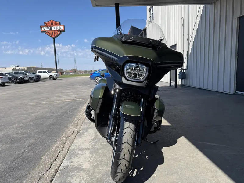 2026 Harley-Davidson Street Glide Limited thumbnail 10