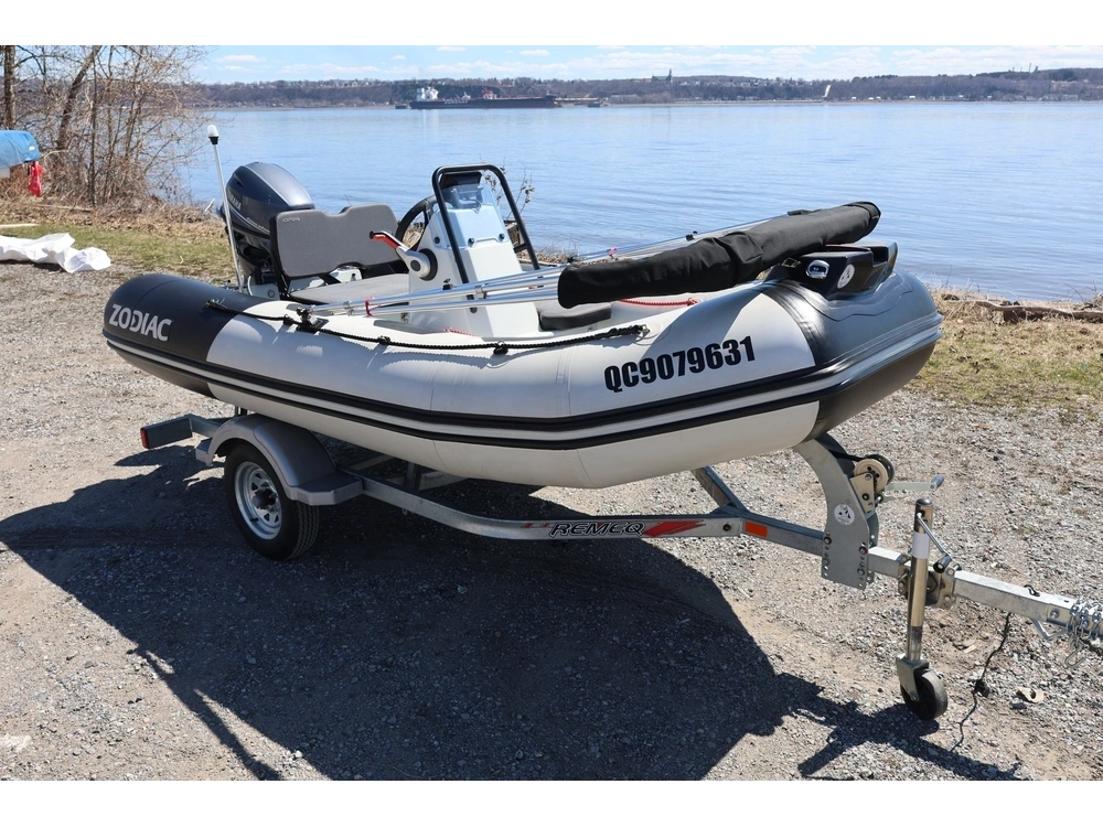 2024 Zodiac Open 3.4 Pvc alt