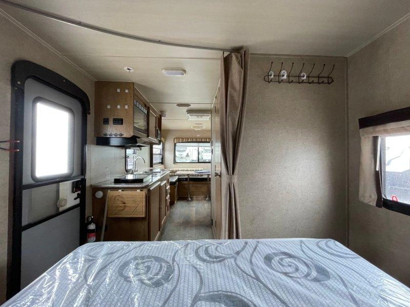 2018 Gulfstream Matrix 22uld alt