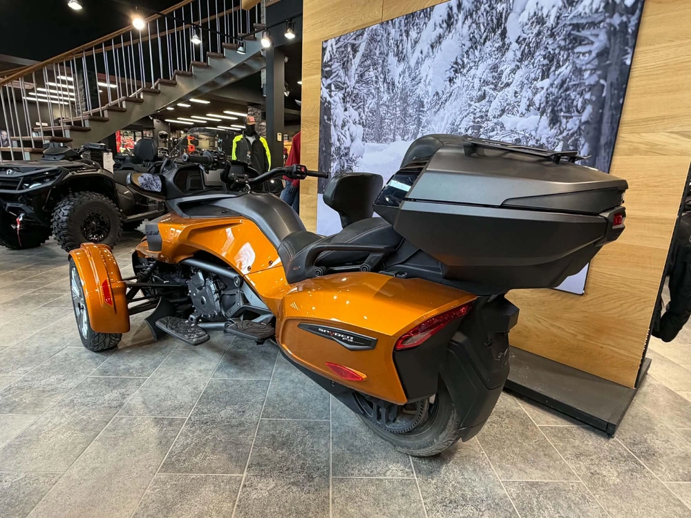 Can-am F3 Limited Special Serie 2024 alt