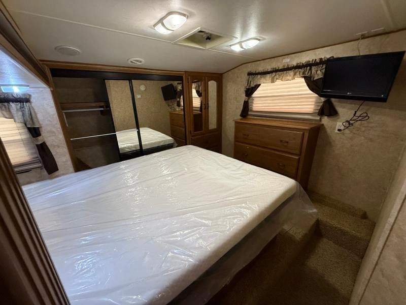 Crossroads Cruiser 32mk 2011 alt