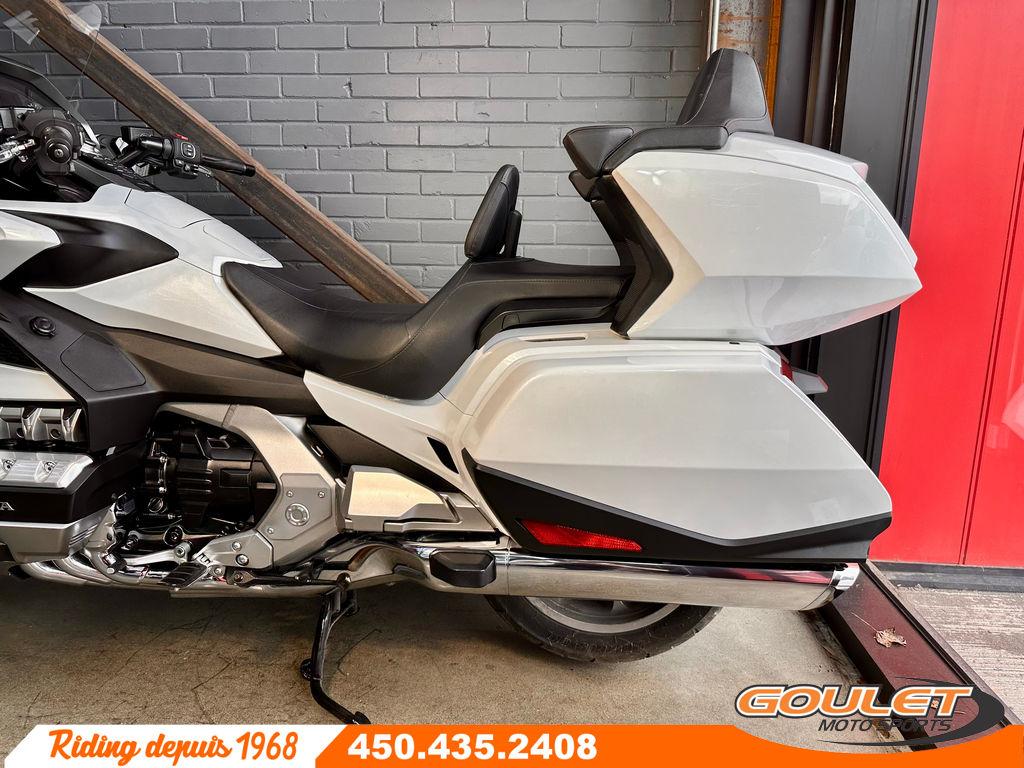 2018 Honda GOLDWING GL1800 thumbnail 4