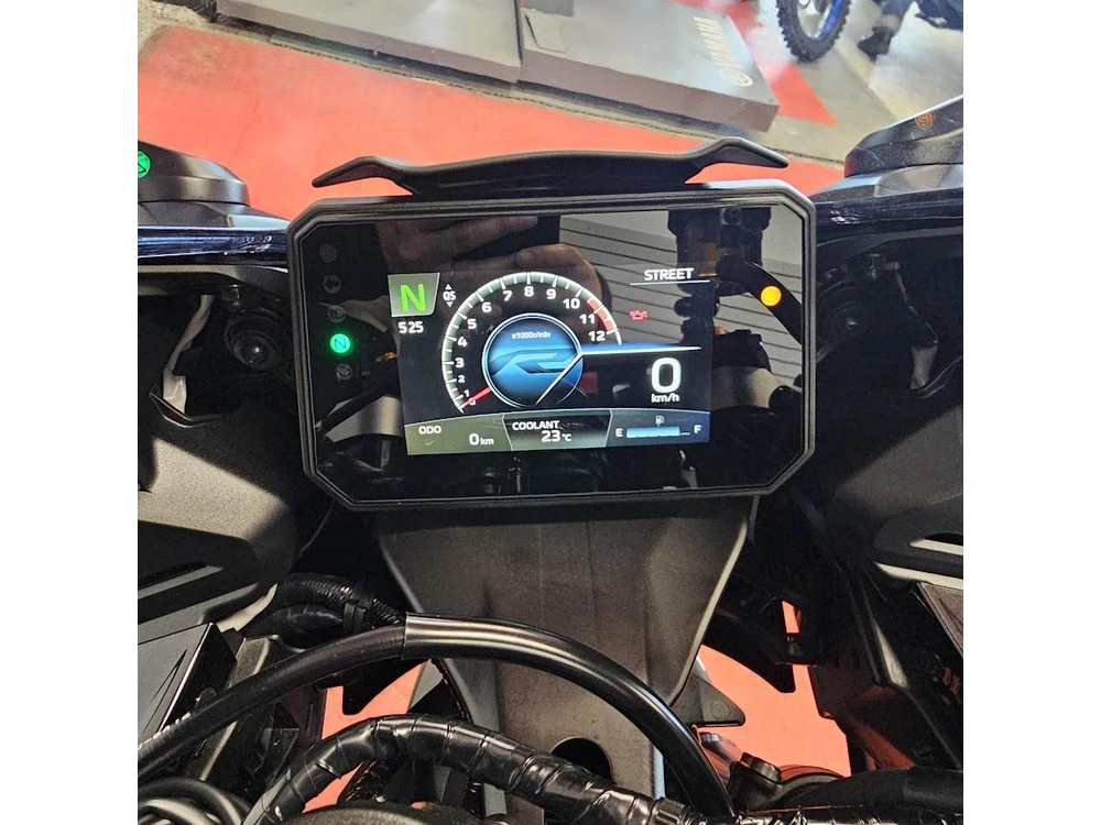 2026 Yamaha Yzf R7 alt