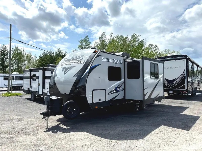 2018 Cruiser RV Shadow cruiser 225RBS thumbnail 4