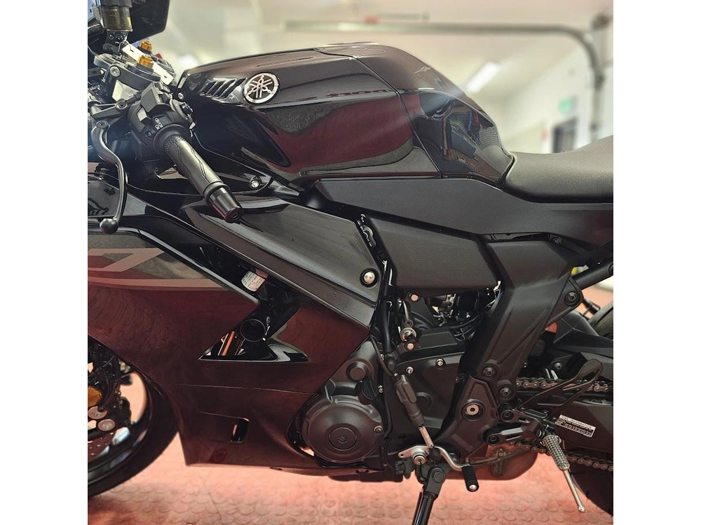 2026 Yamaha Yzf R7 alt