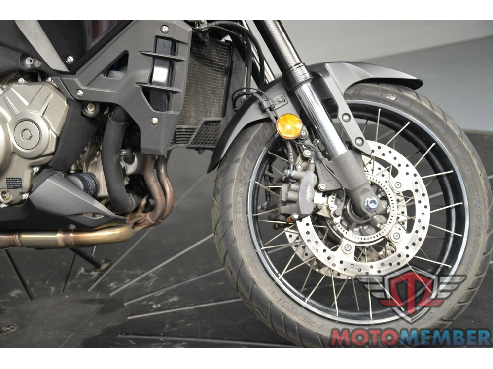 2016 Honda Vfr1200x alt