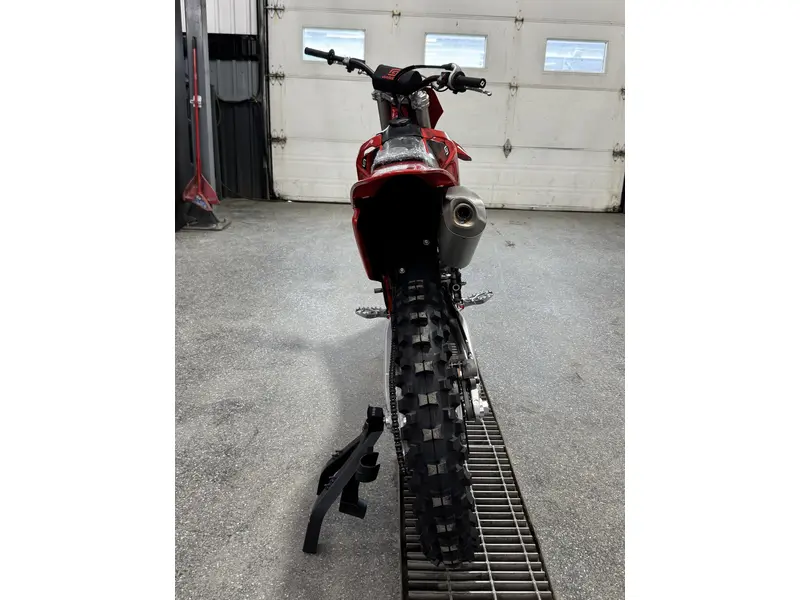 2026 GASGAS MC 250F thumbnail 3