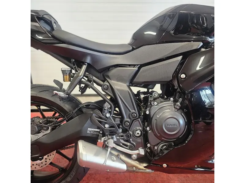 2026 Yamaha YZF R7 thumbnail 9