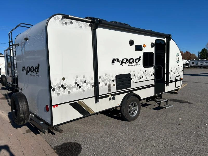 Forest River R-pod 193bhs 2022 alt