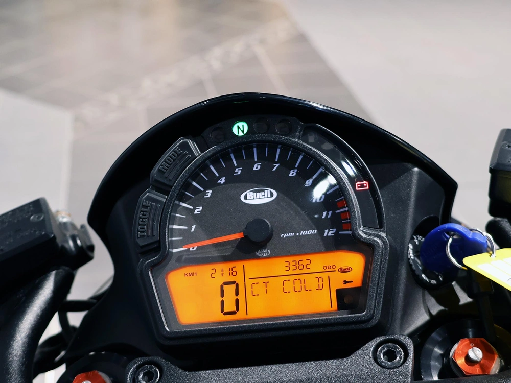2009 Buell 1125cr alt