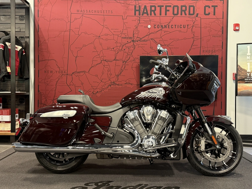 2026 Indian Motorcycle Challenger Limited 112 alt
