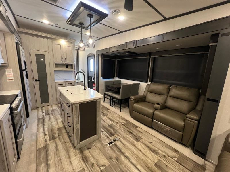 Keystone Rv Montana 295rl 2023 alt