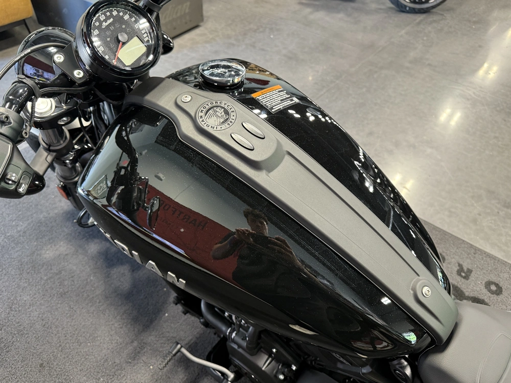 2026 Indian Motorcycle Scout Sixty Bobber alt