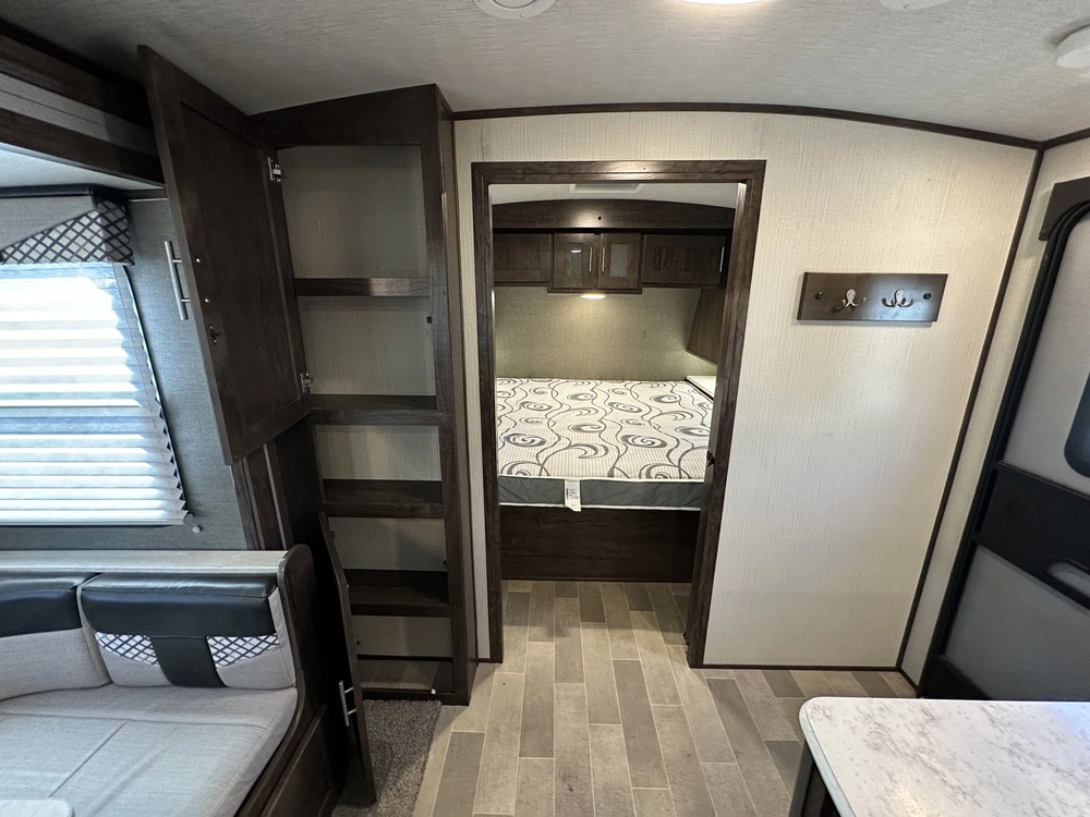 2020 Cruiser Rv Embrace El275 alt