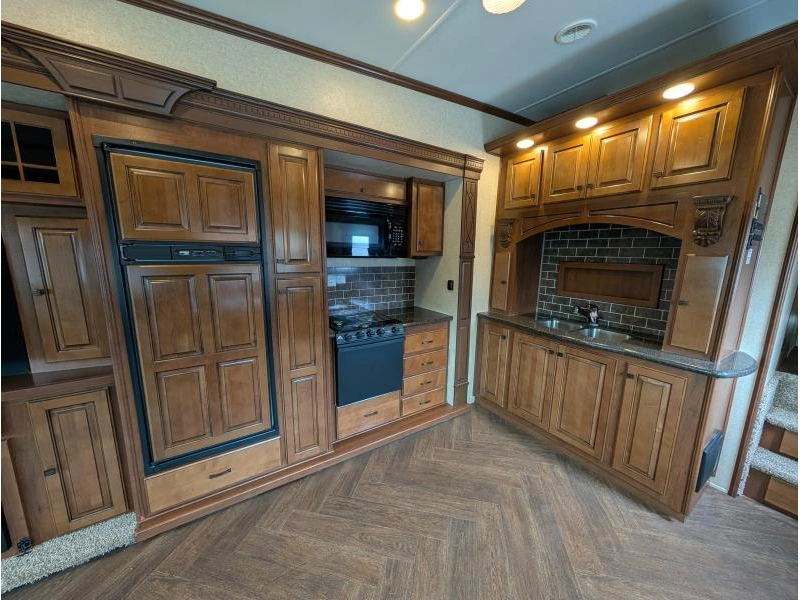 Heartland Gateway 3200rs 2015 alt