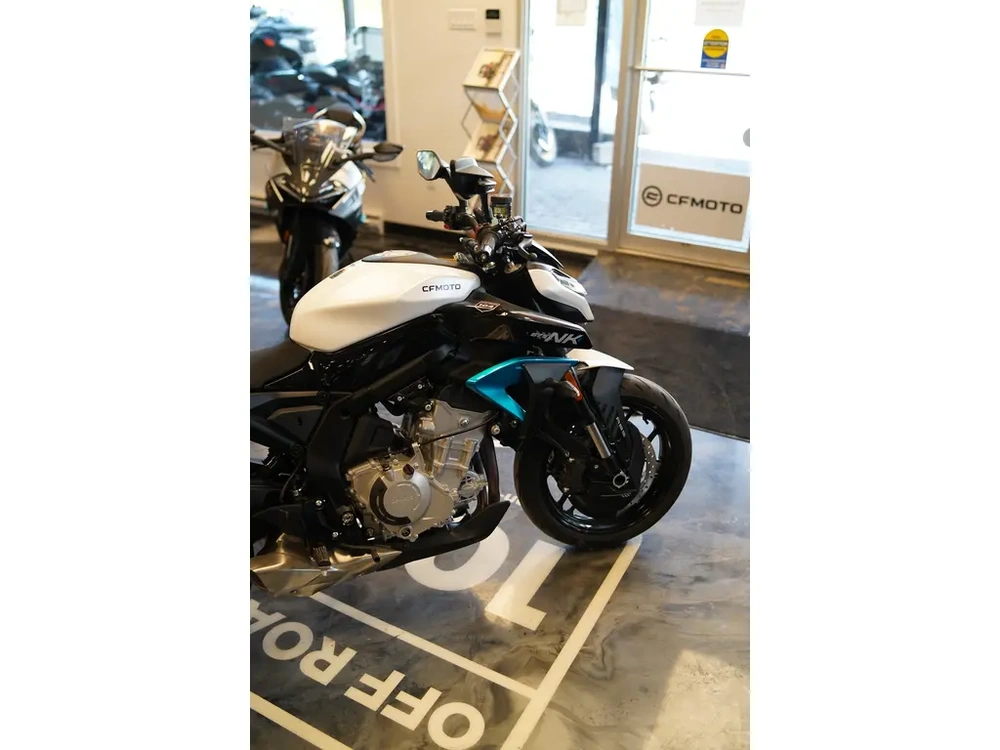 Cfmoto 675 Nk Blanc 2026 alt
