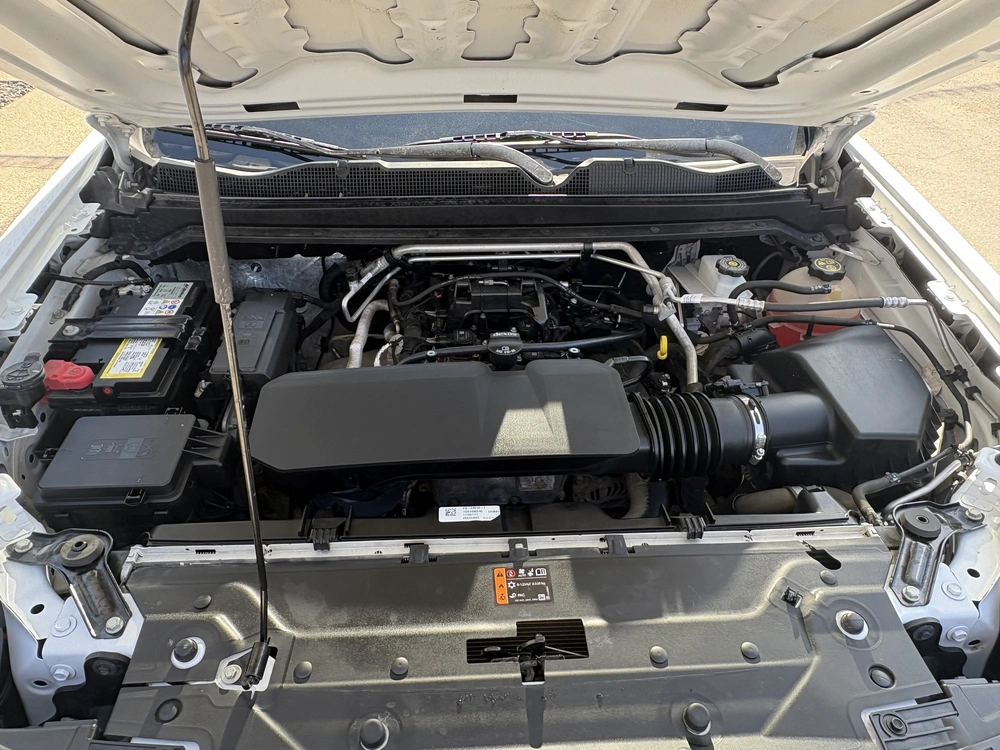 2023 Chevrolet Colorado alt
