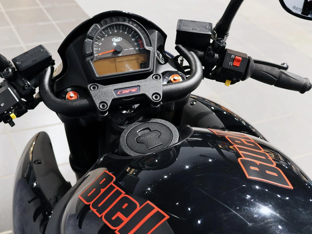 2009 Buell 1125cr alt
