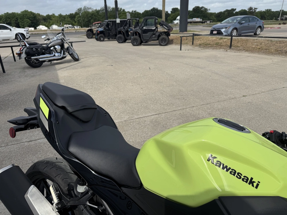 2026 Kawasaki Ninja 500 Abs alt