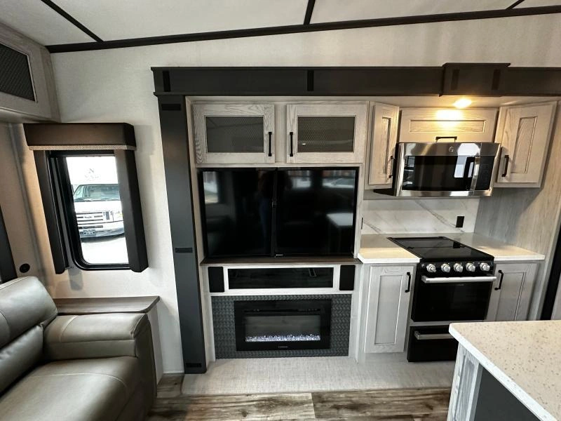 Keystone Rv Montana 295rl 2023 alt