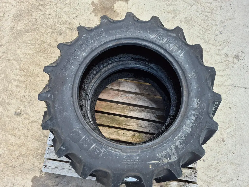 2022 BKT 280/85R24