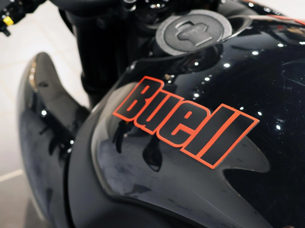 2009 Buell 1125cr alt