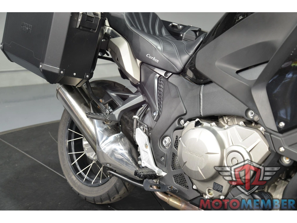2016 Honda Vfr1200x alt