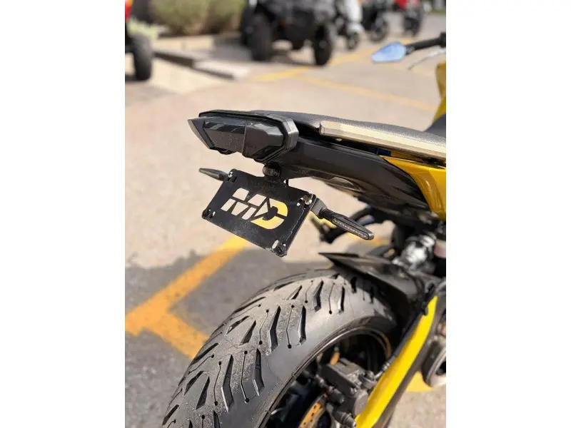2016 Yamaha FZ09 thumbnail 8