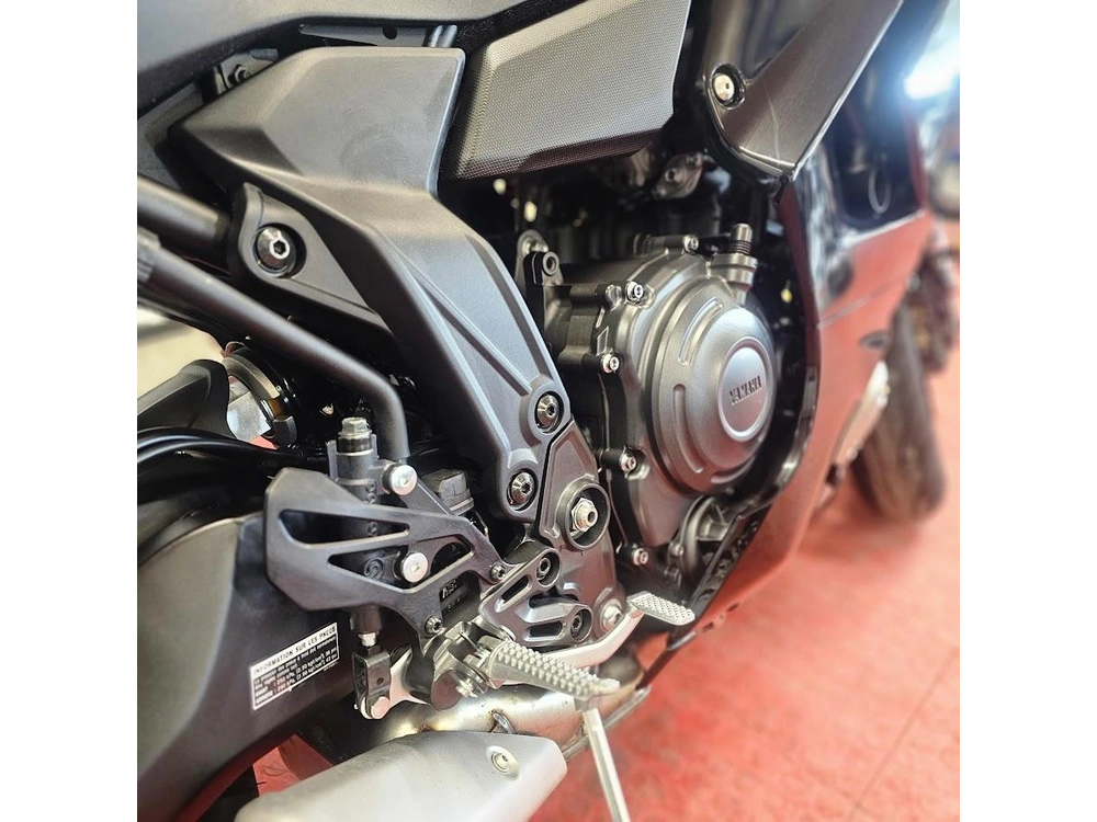 2026 Yamaha Yzf R7 alt