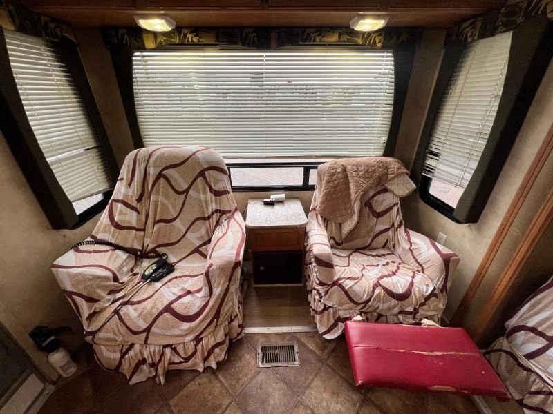 2014 Palomino Puma 276rlss alt
