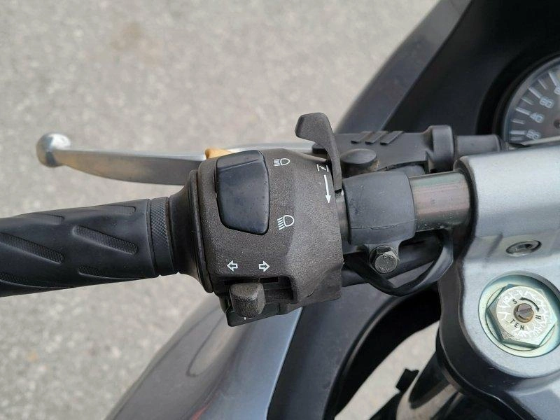 2004 Suzuki Gsx750 alt