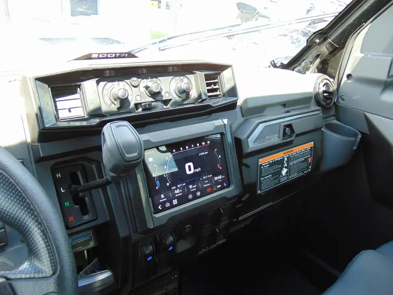2025 Kawasaki RIDGE XR CREW LIMITED HVAC thumbnail 11