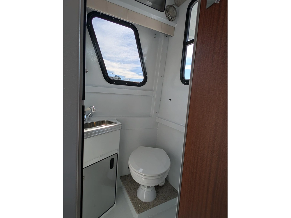 2026 Kingfisher 3425 Gfx alt