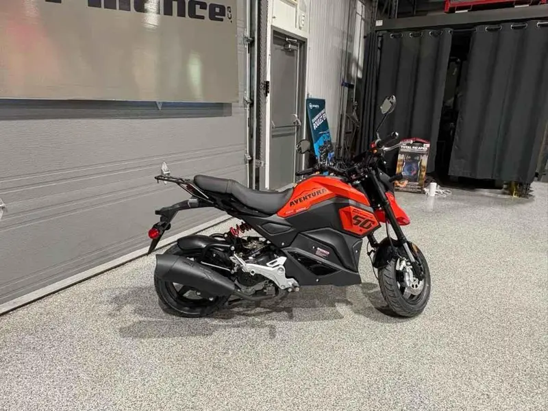 2026 Scootterre Aventura 50 thumbnail 3