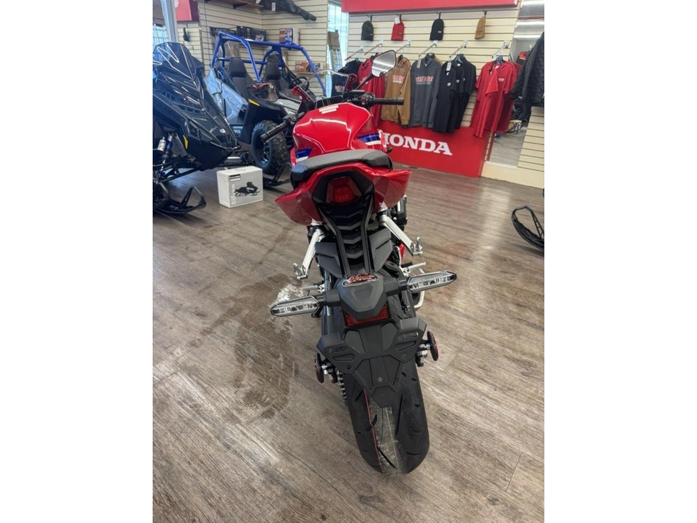 2026 Honda Cbr650r E-clutch Abs alt