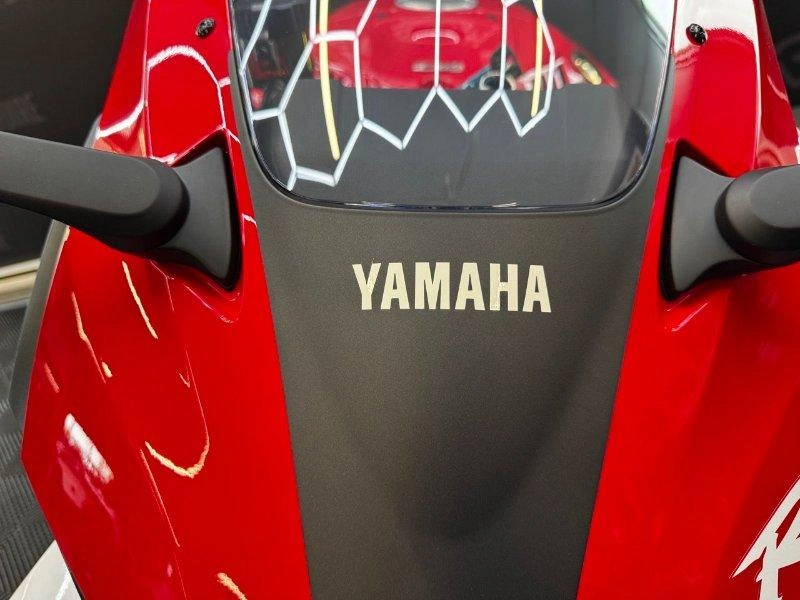 2026 Yamaha Yzf-r9 70e Anniversaire alt