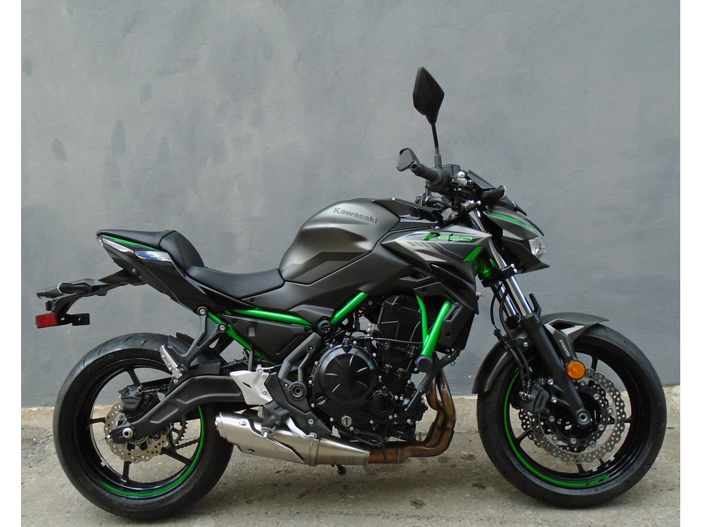 2023 Kawasaki Z650 alt