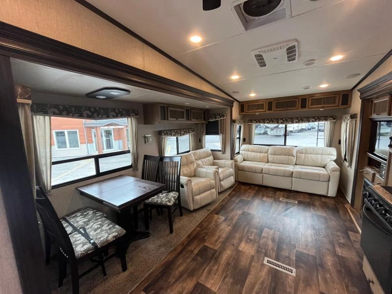 Crossroads Cruiser 315rl 2017 alt